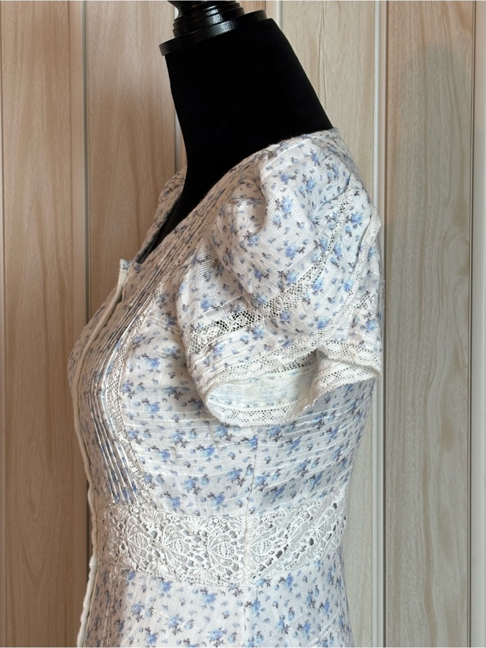 LoveShackFancy White with Light Blue Floral Puff-Sleeve Maxi Dress - Picture 6 of 8
